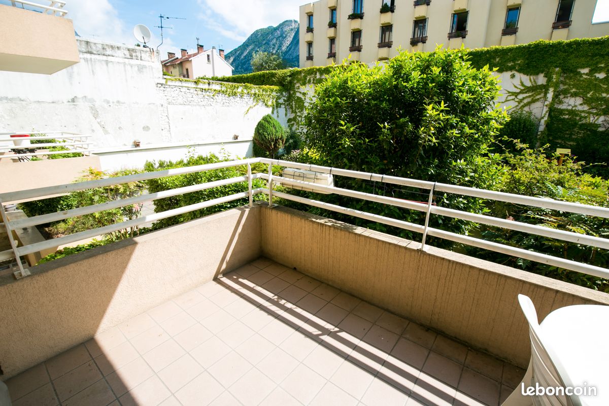 Appartement 3 pièces 63 m² · à Grenoble · 63 m² · 930 €/mois