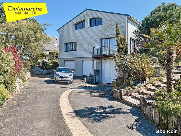 Maison 10 pièces 330 m²