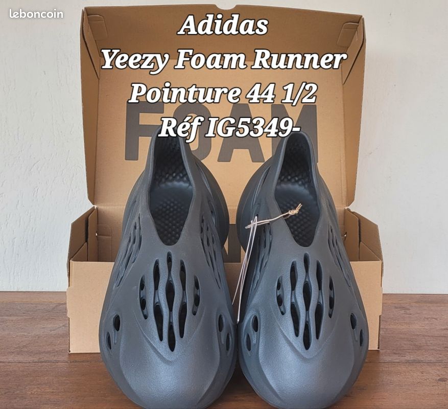 Adidas Baskets Yeezy Foam Runner Carbon Pointure 44 1/2 ou US 10