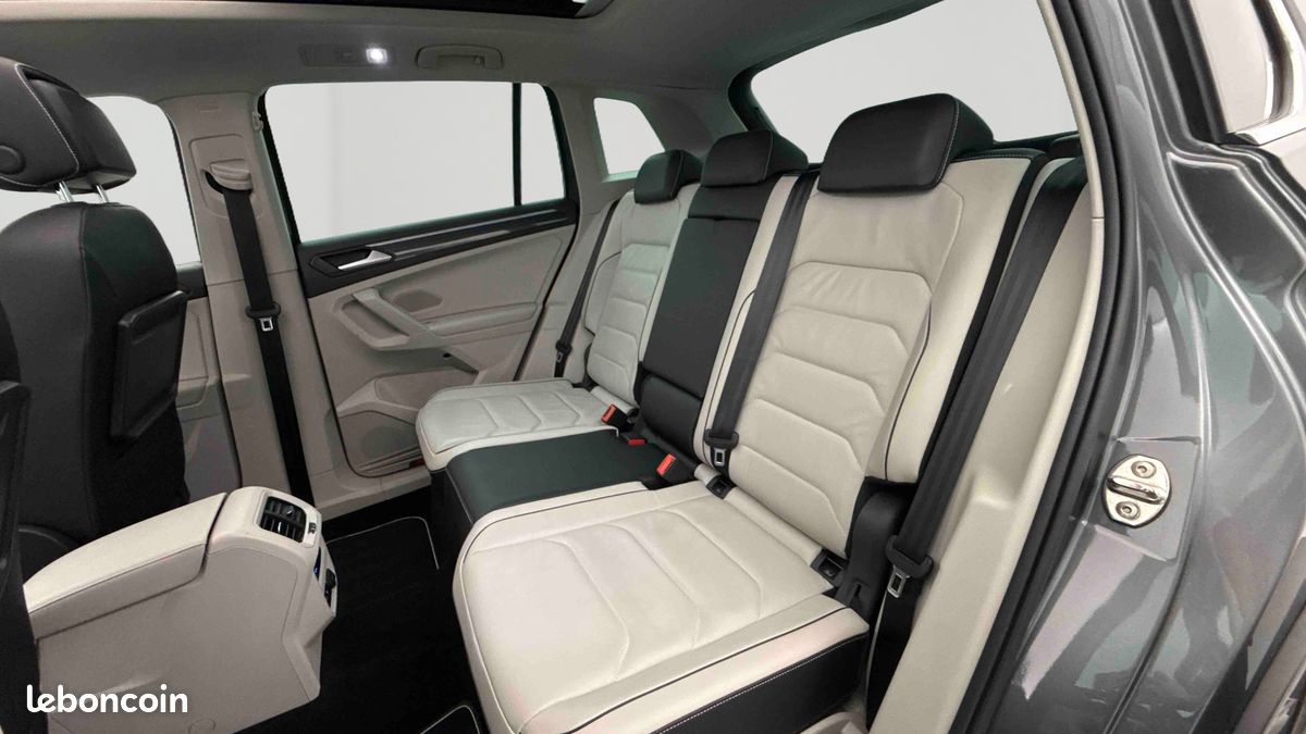 VOLKSWAGEN Tiguan 2.0 TDI 150 DSG7 Carat Exclusive (image 12)