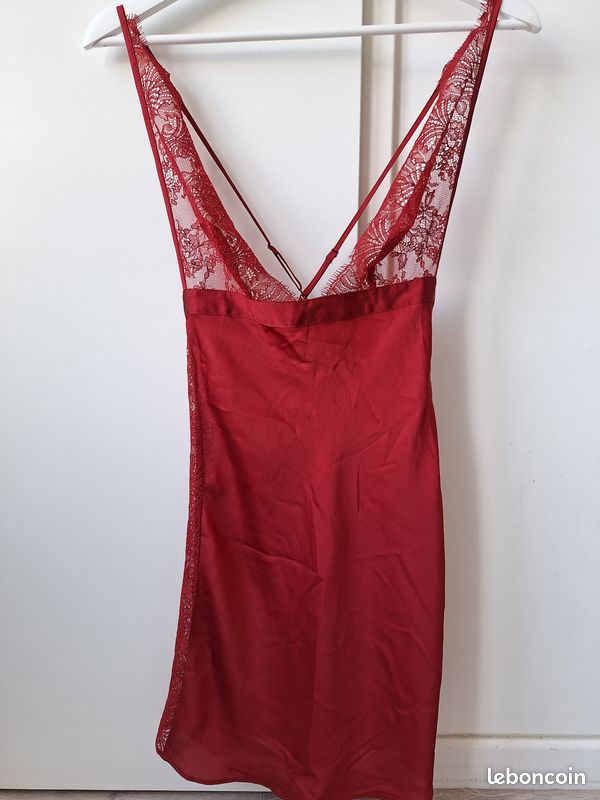 Nuisette rouge dentelle ETAM neuve Vêtements - Main Image