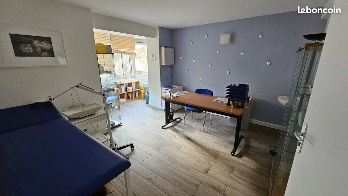 Propriété 17 pièces 416 m² (image 17)