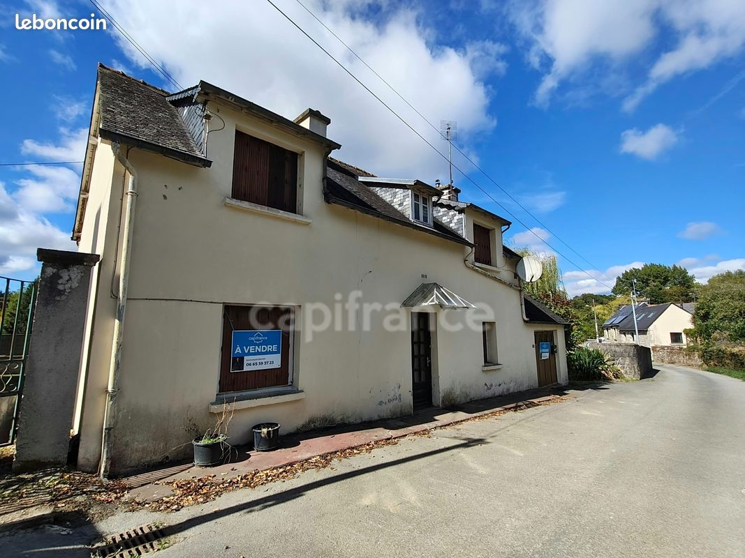 Maison 6 pièces 85 m² · à Carhaix-Plouguer · 85 m² · 108 000 €