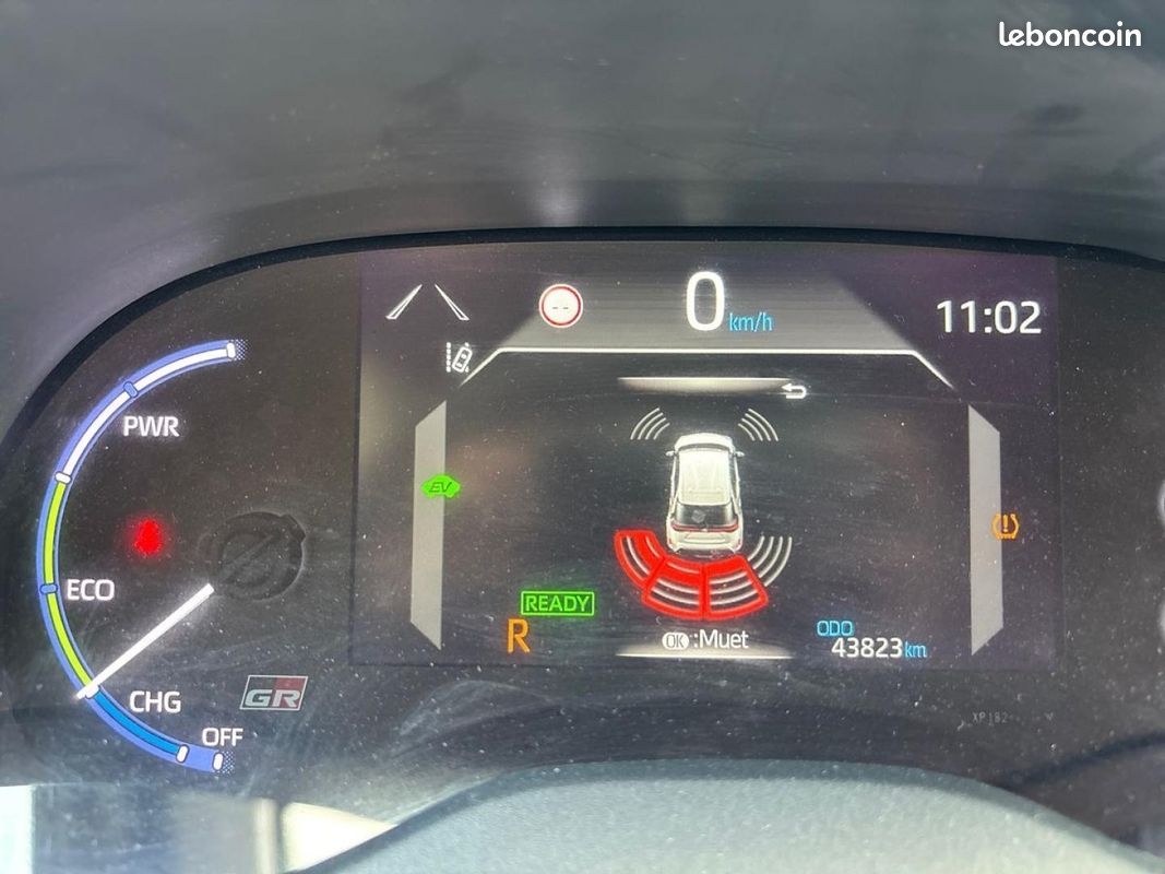 Toyota Yaris Cross 116h GR Sport MY22 (image 19)