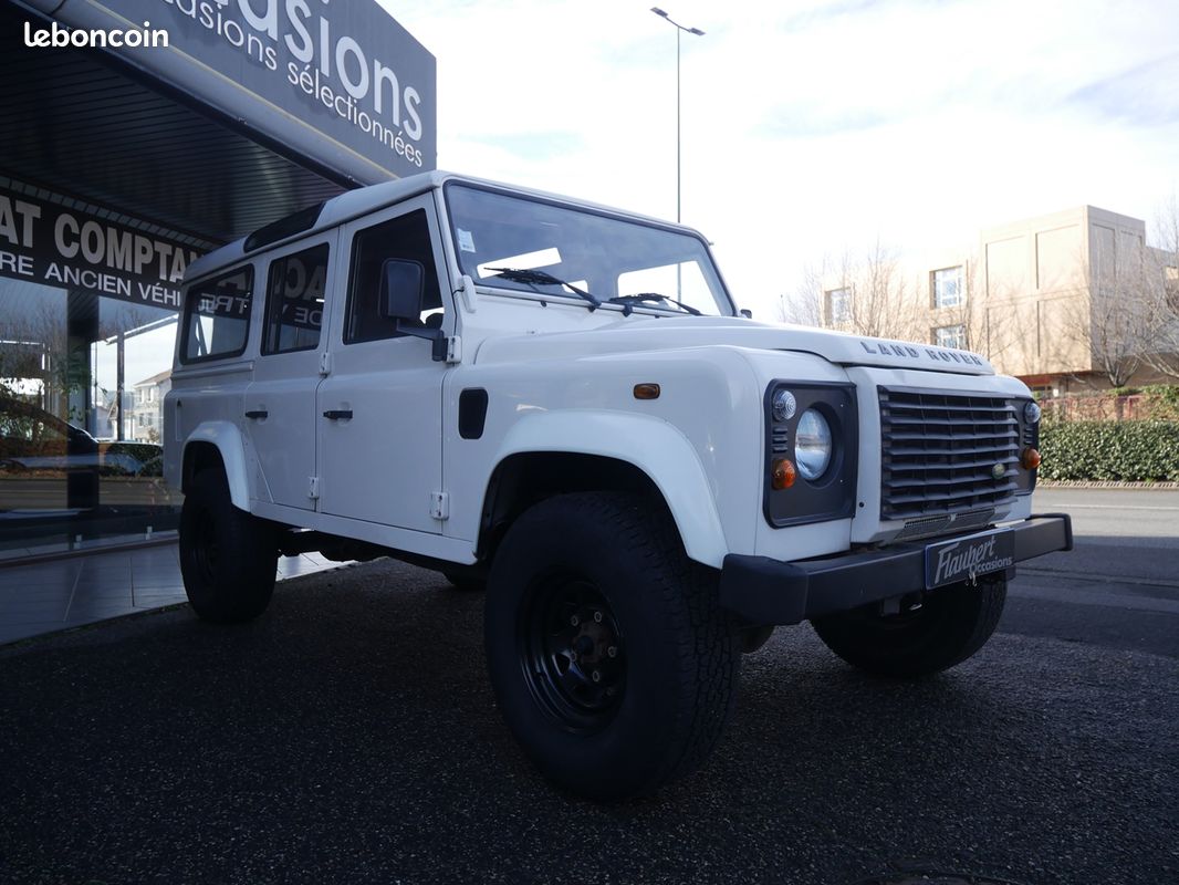 Land-rover DEFENDER 110 2.4 TD4 122 STATION WAGON 7PL S TD4 BVM (image 3)