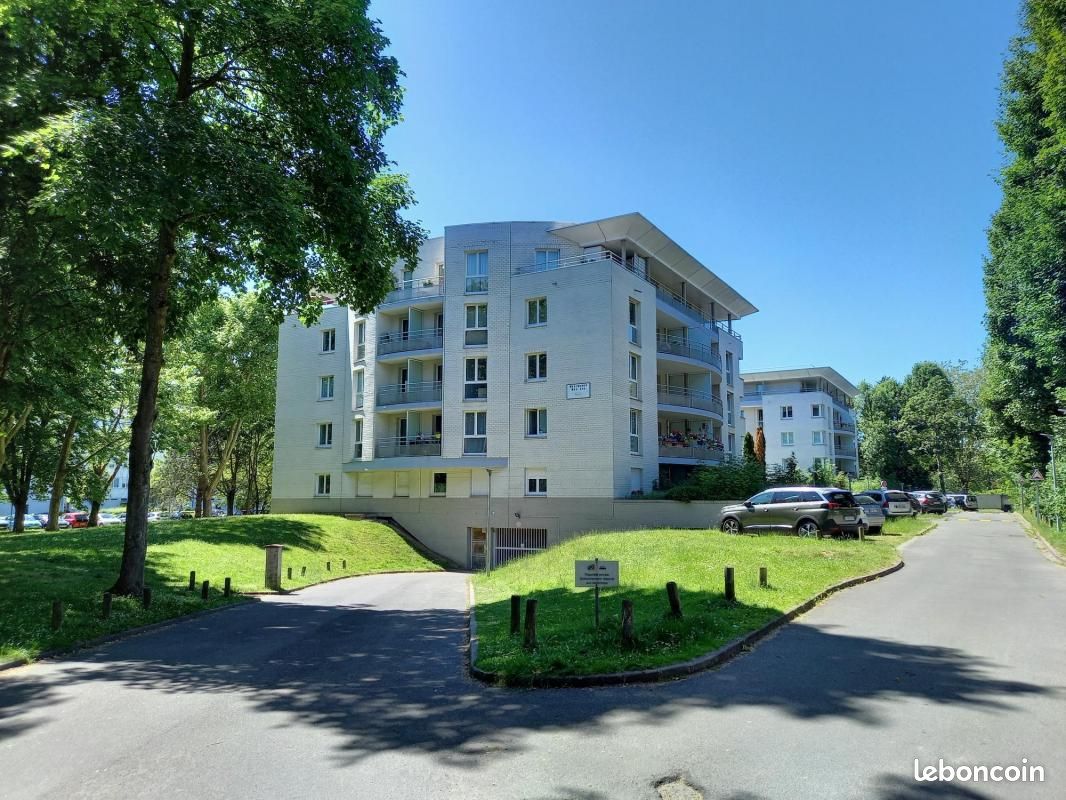 Appartement 3 pièces 79 m² · à Croix · 79 m² · 196 000 €