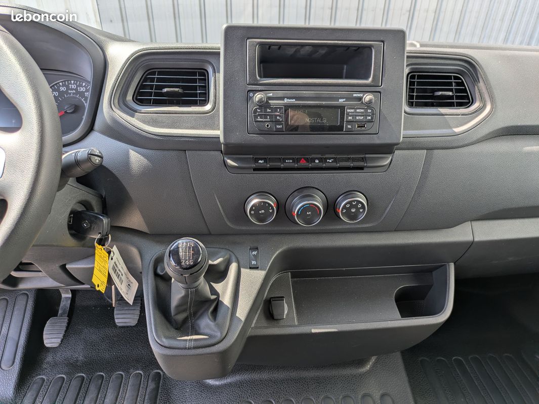RENAULT MASTER III CONFORT L2H2 2.3L DCi 135CV Traction (image 10)