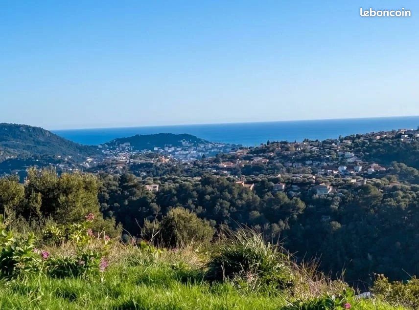Terrain 594 m² · à Falicon · 594 m² · 619 500 €