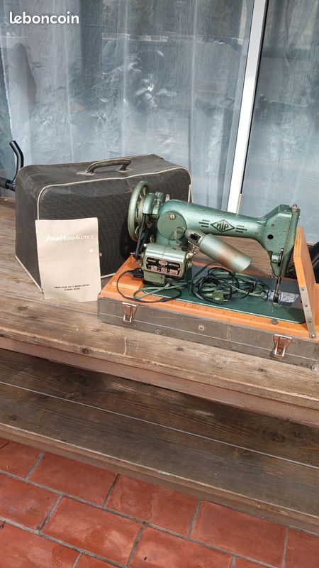 Machine à coudre (image 1)