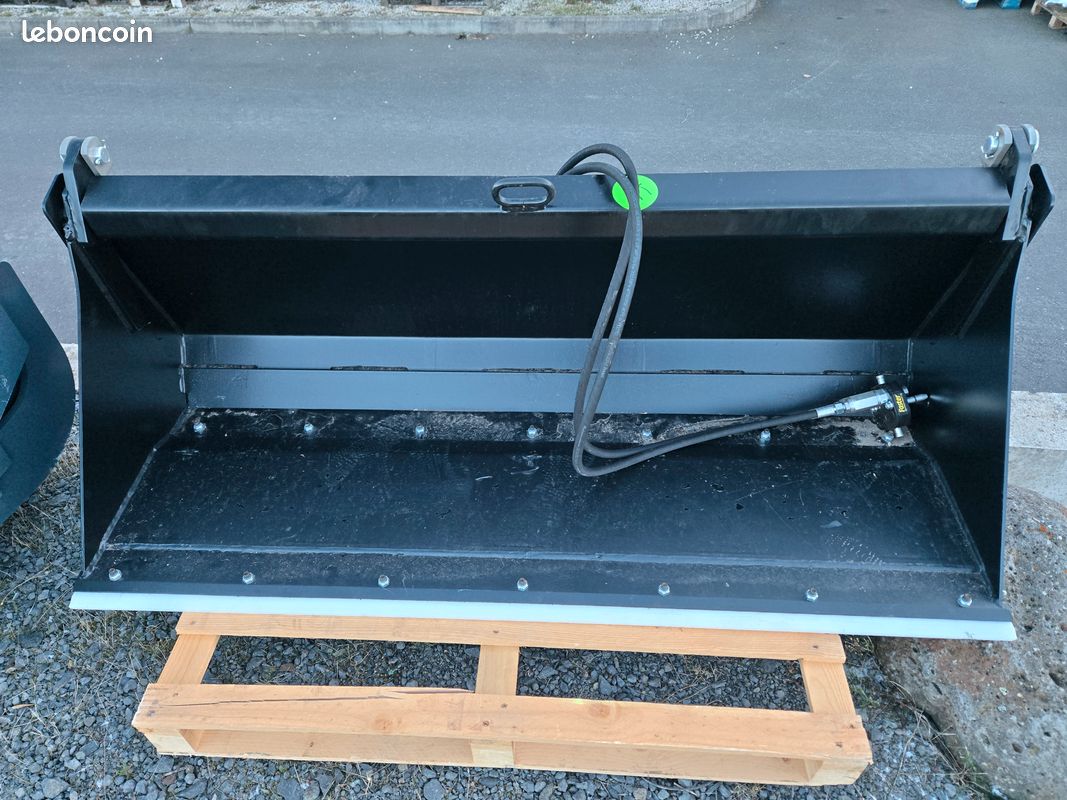 Godet drop 4 en 1 1m70 pour valet de ferme (image 3)