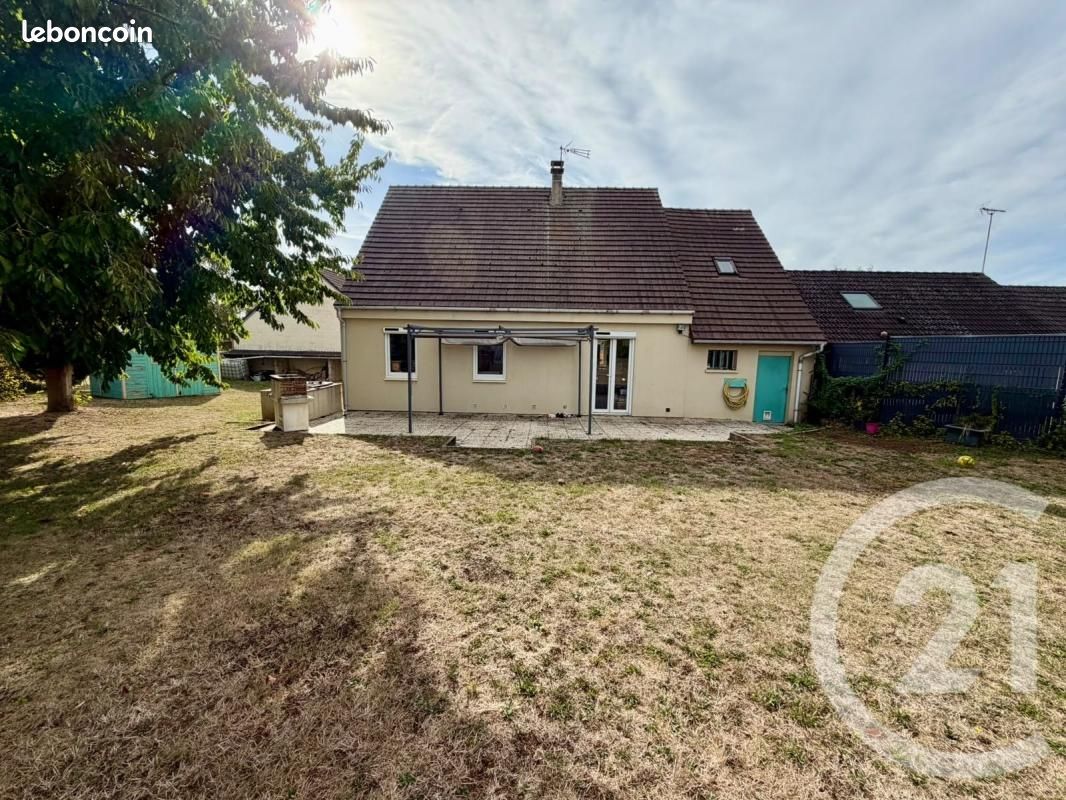 Maison 6 pièces 117 m² · à Oissery · 117 m² · 329 000 €