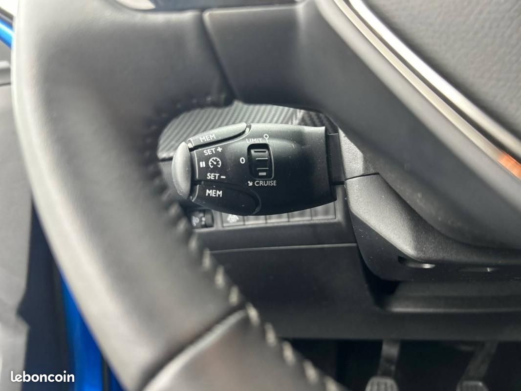 Peugeot 2008 PureTech 130 S&S BVM6 - Style (image 19)