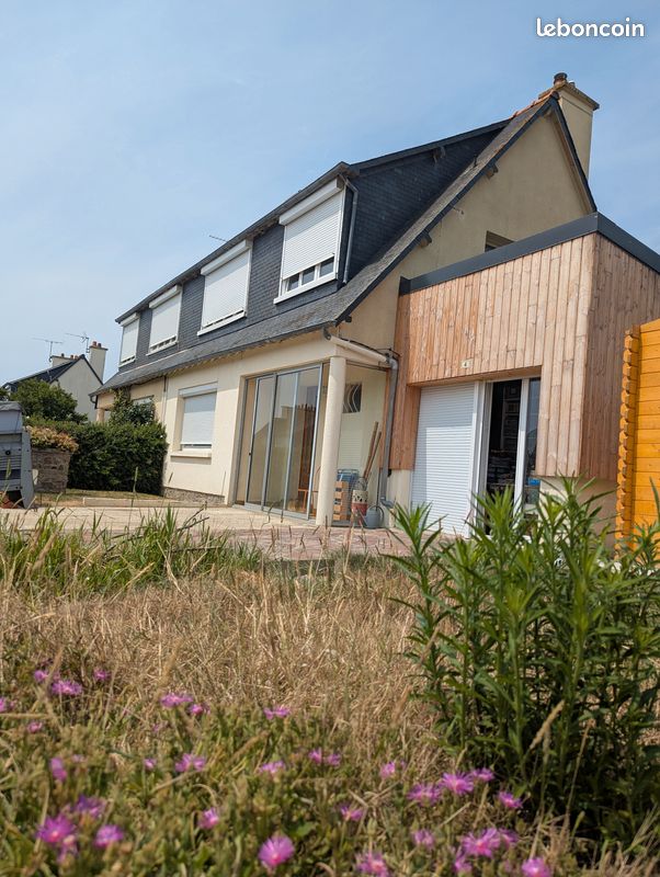 Maison 4 pièces 77 m² · à Saint-Coulomb · 77 m² · 250 000 €