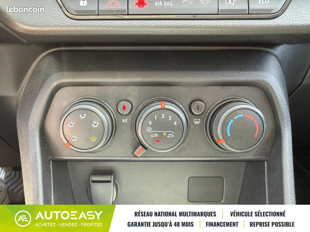 Dacia Sandero ECO-G 100 EXPRESSION / ENTRETIEN DACIA / CARPLAY / BLUETOOTH (image 24)