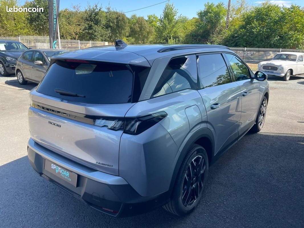Peugeot 5008 Hybrid 145ch Allure e-DCS6 (image 10)