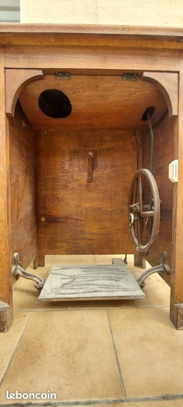 Machine à coudre (image 2)