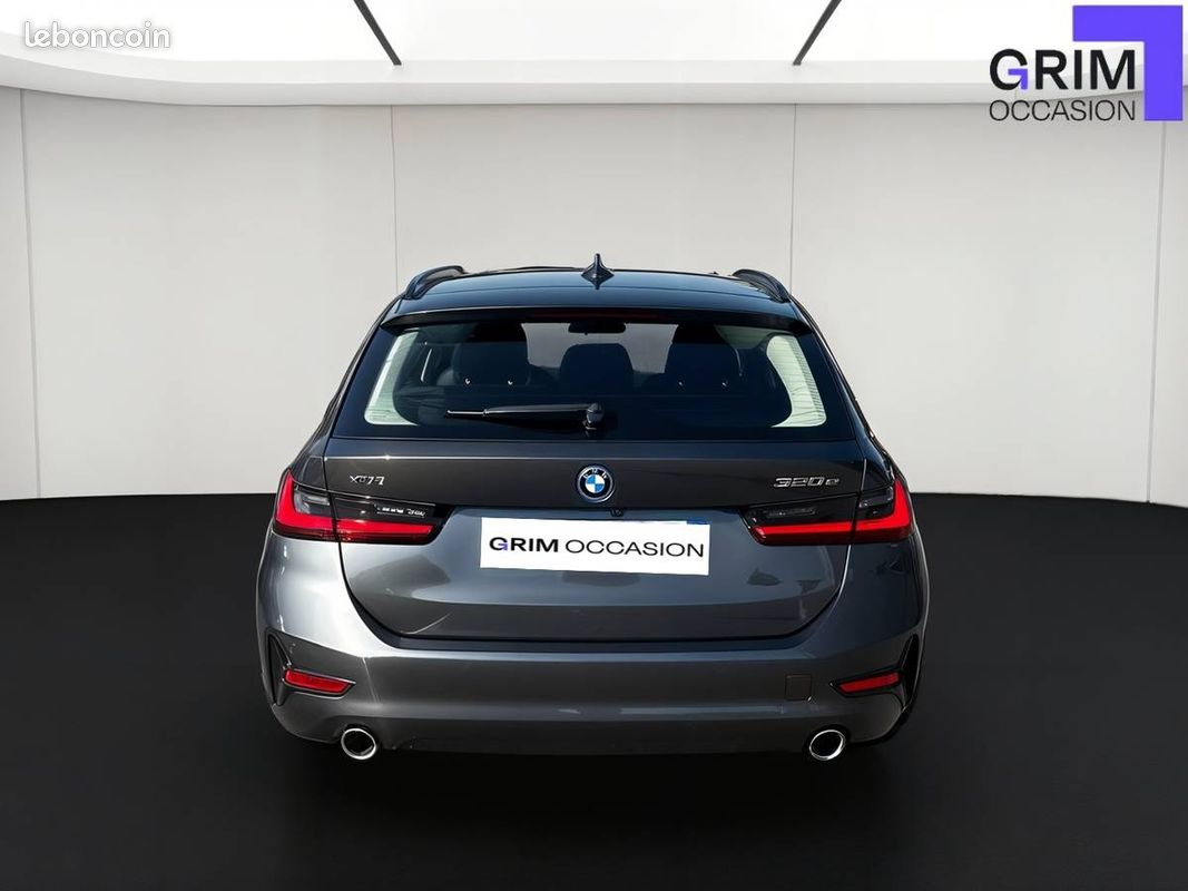 BMW Touring 320e xDrive 204 ch BVA8 Lounge (image 19)