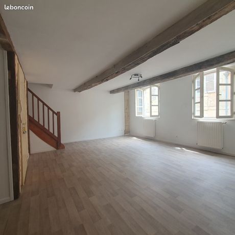 https://img.leboncoin.fr/api/v1/lbcpb1/images/85/17/ac/8517ac215ecc83e826405d52dcd4731b2616372a.jpg?rule=ad-image
