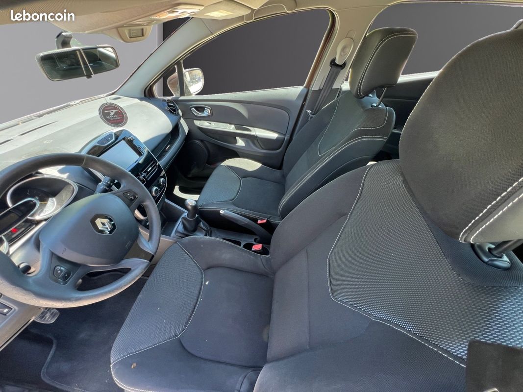 RENAULT CLIO IV dCi 90 Energy eco2 Zen 82g (image 11)