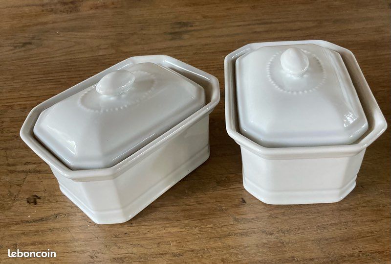 Lot de 2 terrines blanches en porcelaine à feu Apilco (image 1)