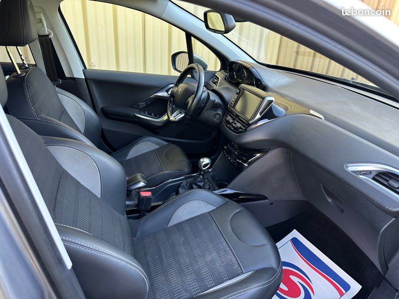 Peugeot 2008 1.2THP 130ch an 2019 Clim GPS 5990 eur (image 5)