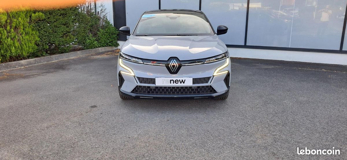 Renault Mégane E-TECH 220 AUTONOMIE CONFORT-24 TECHNO (image 3)