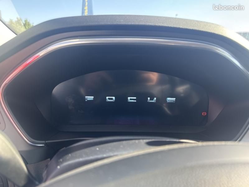 Ford Focus SW 1.0 EcoBoost mHEV 125 ch Titanium X Business (image 16)