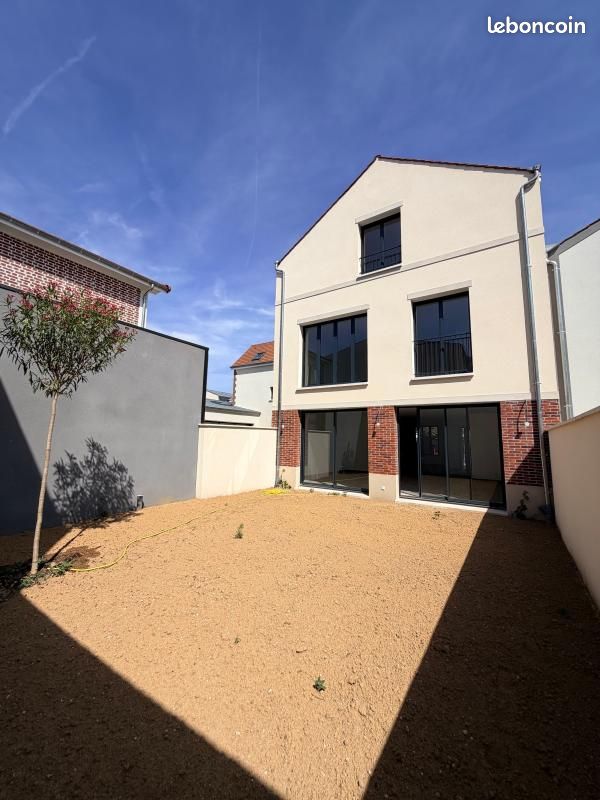 Maison 6 pièces 219 m² · à Joinville-le-Pont · 219 m² · 1 290 000 €