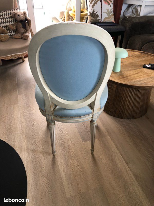 Chaise médaillon (image 2)