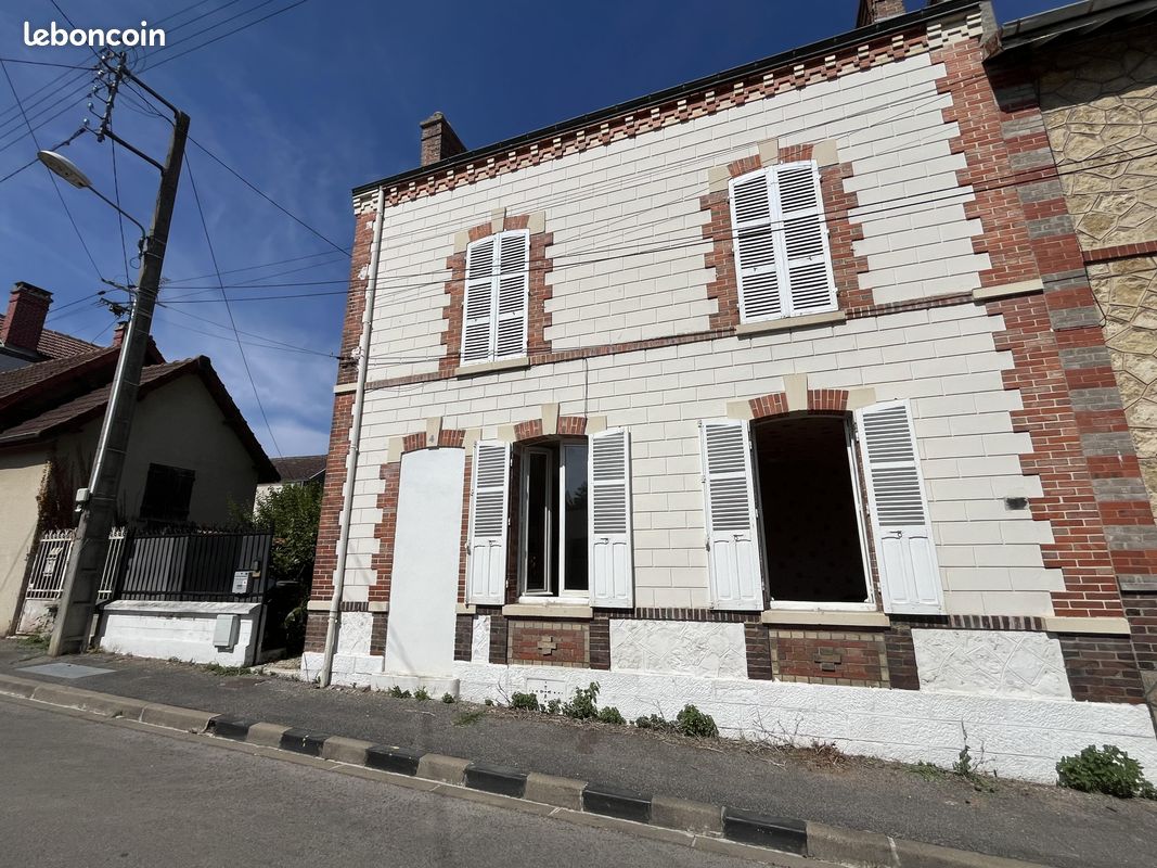 Appartement 5 pièces 91 m² · à Romilly-sur-Seine · 91 m² · 86 000 €