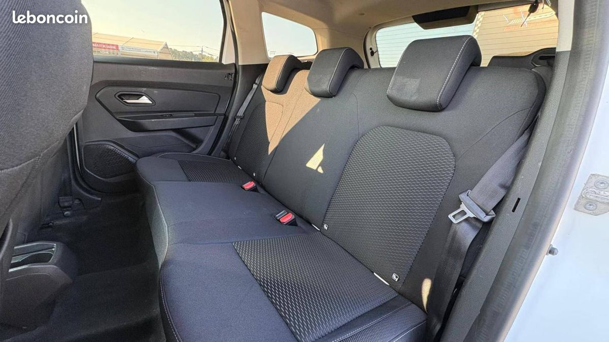 Dacia Duster Blue dCi 115 4x2 15 ans (image 16)