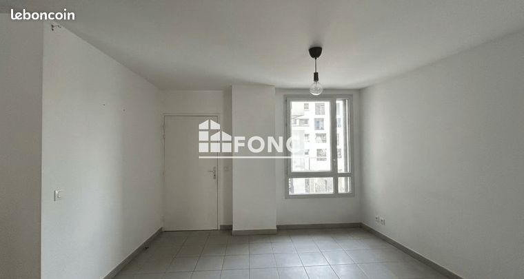Appartement Type 2 de 37 m2 avec BOX DOUBLE - SECTEUR JOLIETTE / VILLETTE — 2