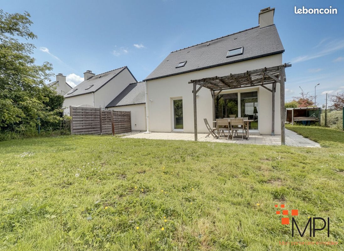 Maison 6 pièces 94 m² · à L'Hermitage · 94 m² · 284 850 €