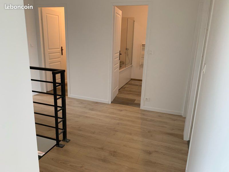 Maison a louer mantes-la-ville - 5 pièce(s) - 105 m2 - Surfyn