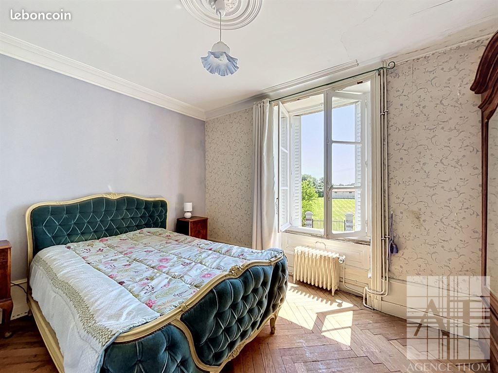Propriété 10 pièces 219 m² (image 16)