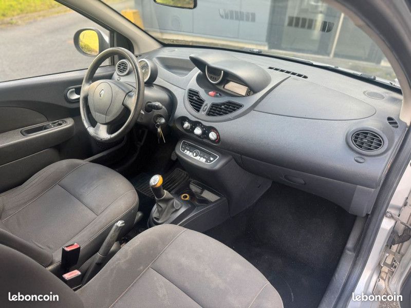 Renault TWINGO II 1.5 DCI 85CH DYNAMIQUE (image 5)