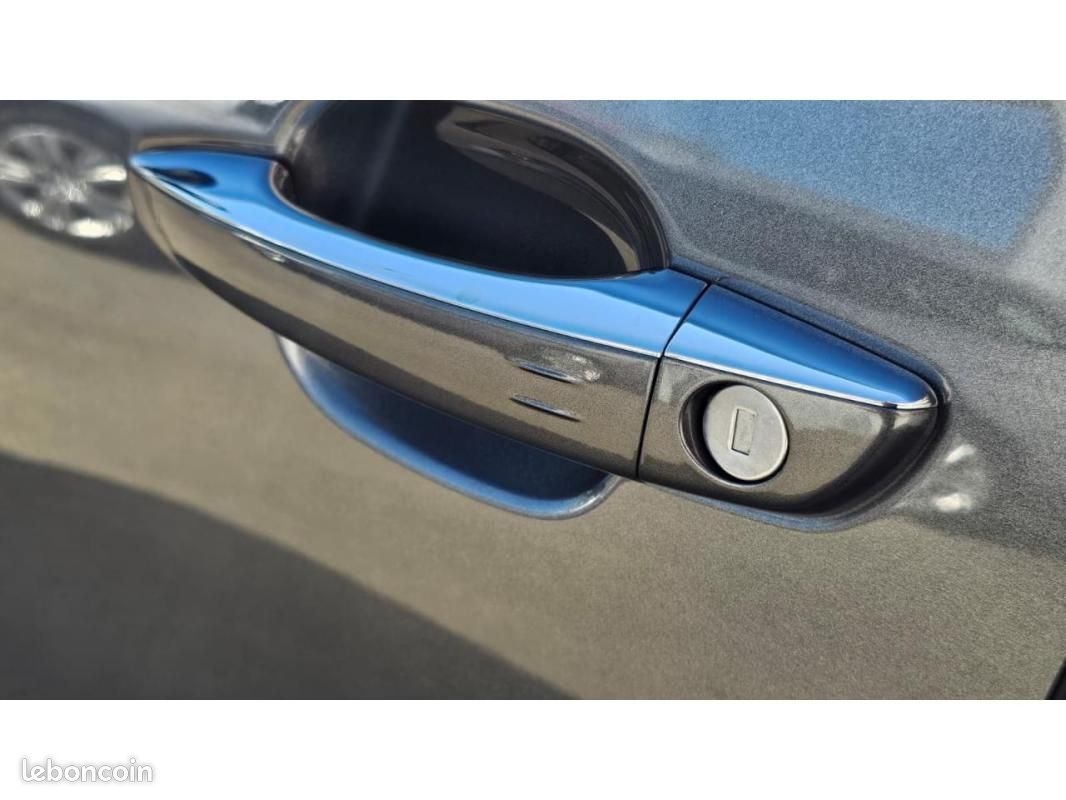 DS 7 Crossback Performance Line 1.5 BlueHDi 130cv EAT8 + Aide au stationnement av/ar + Sieges av ... (image 25)