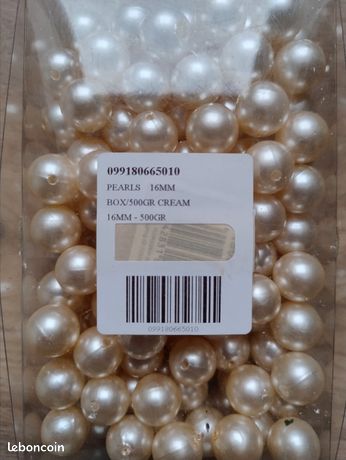 Lot De 600 Perles Anciennes De Briare - Ivoire/blanc Cassé - Forme Olive/ovale - Occasion Fond De Stock