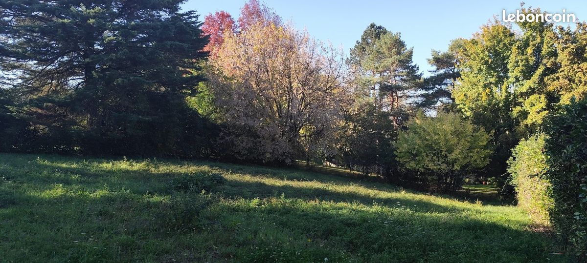 Terrain 1580 m² · à Fontcouverte · 1 580 m² · 125 000 €