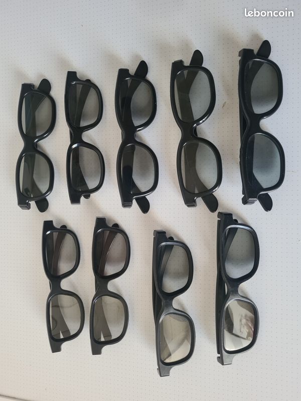 Lunettes 3 D plastique (image 1)