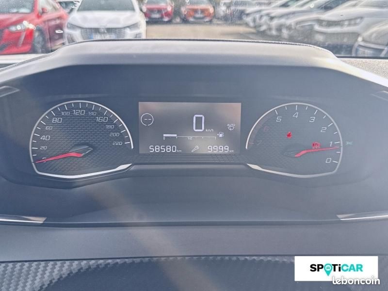 Peugeot 2008 1.5 BlueHDi 110 Active / GPS + CAR PLAY (image 13)