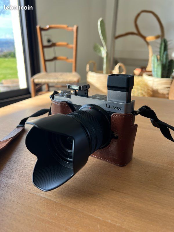 Appareil photo hybride LUMIX GX9 (image 1)