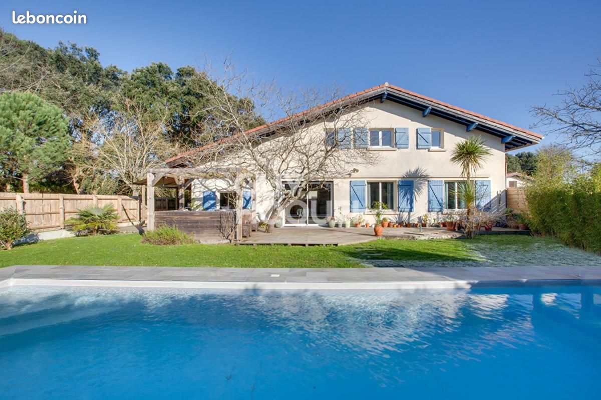 Maison 9 pièces 200 m² · à Seignosse · 200 m² · 890 000 €