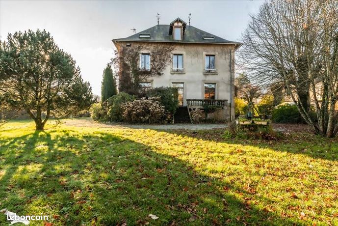 Maison 14 pièces 358 m²