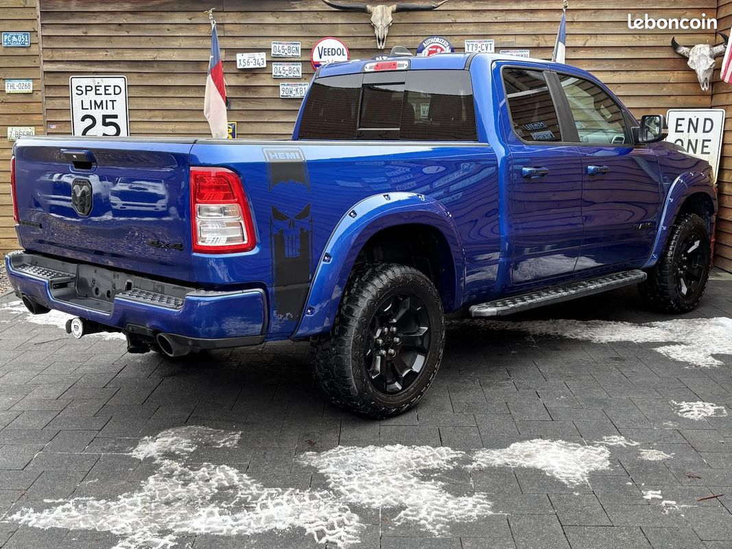 Dodge RAM 1500 Big Horn Punisher 5.7 V8 HEMI 401 ch 4x4 – GPL – CarPlay – Attelage (image 6)