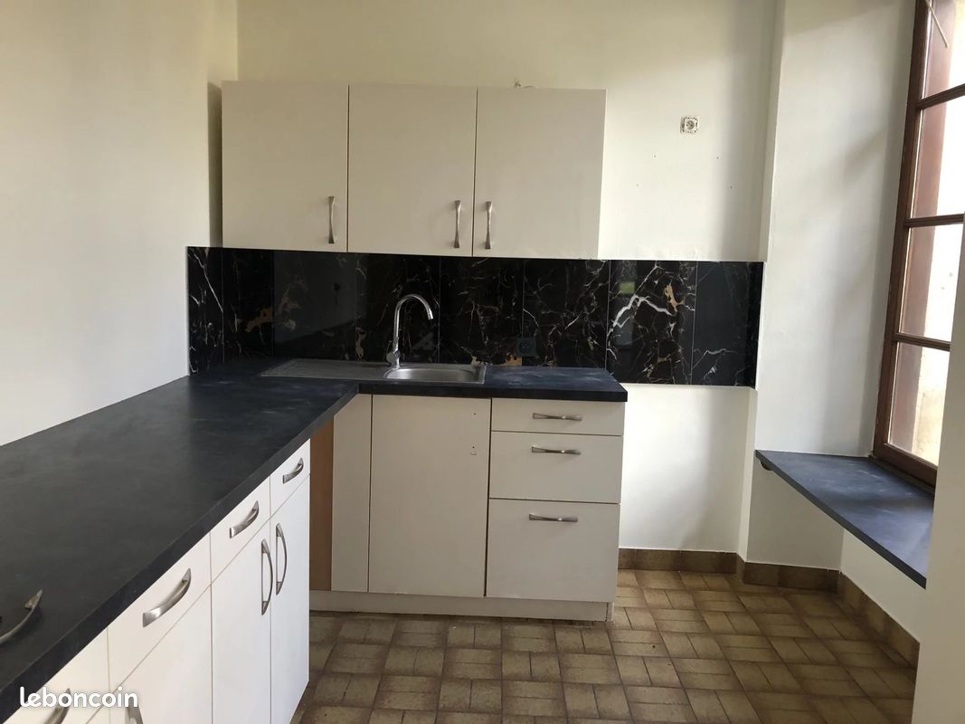 Appartement 4 pièces 73 m² · à Louvigné-de-Bais · 73 m² · 700 €/mois