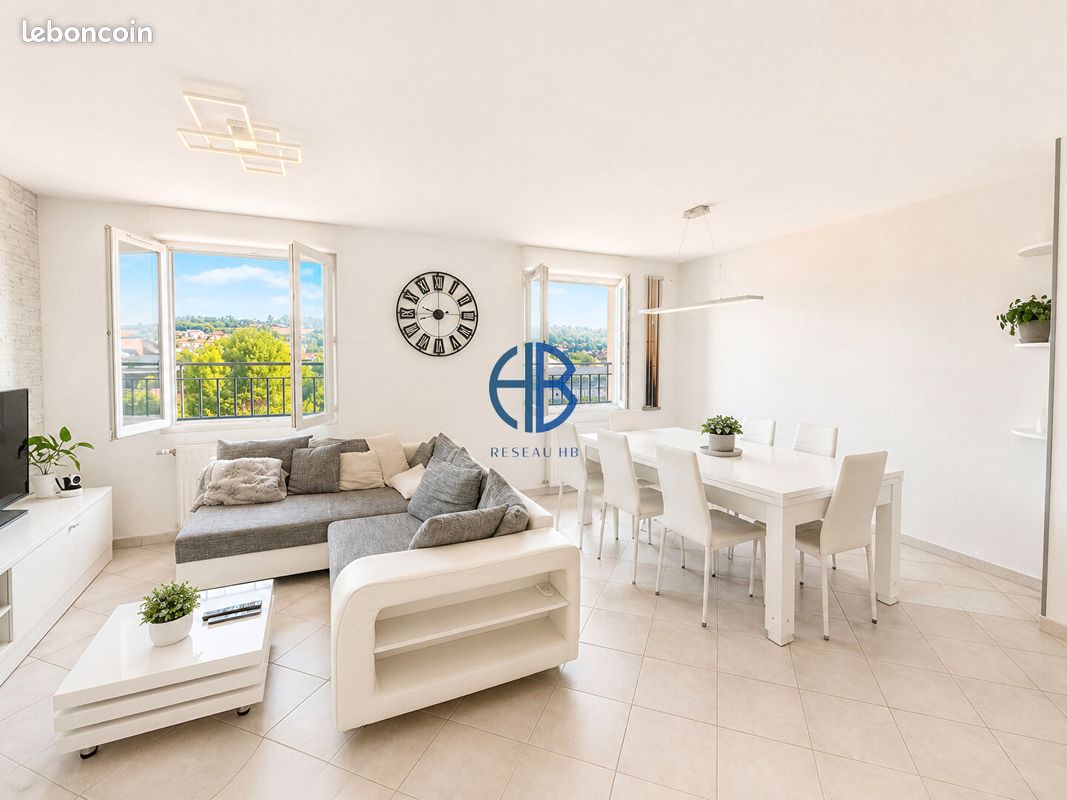 Appartement 5 pièces 103 m² · à La Tour-du-Pin · 103 m² · 224 000 €