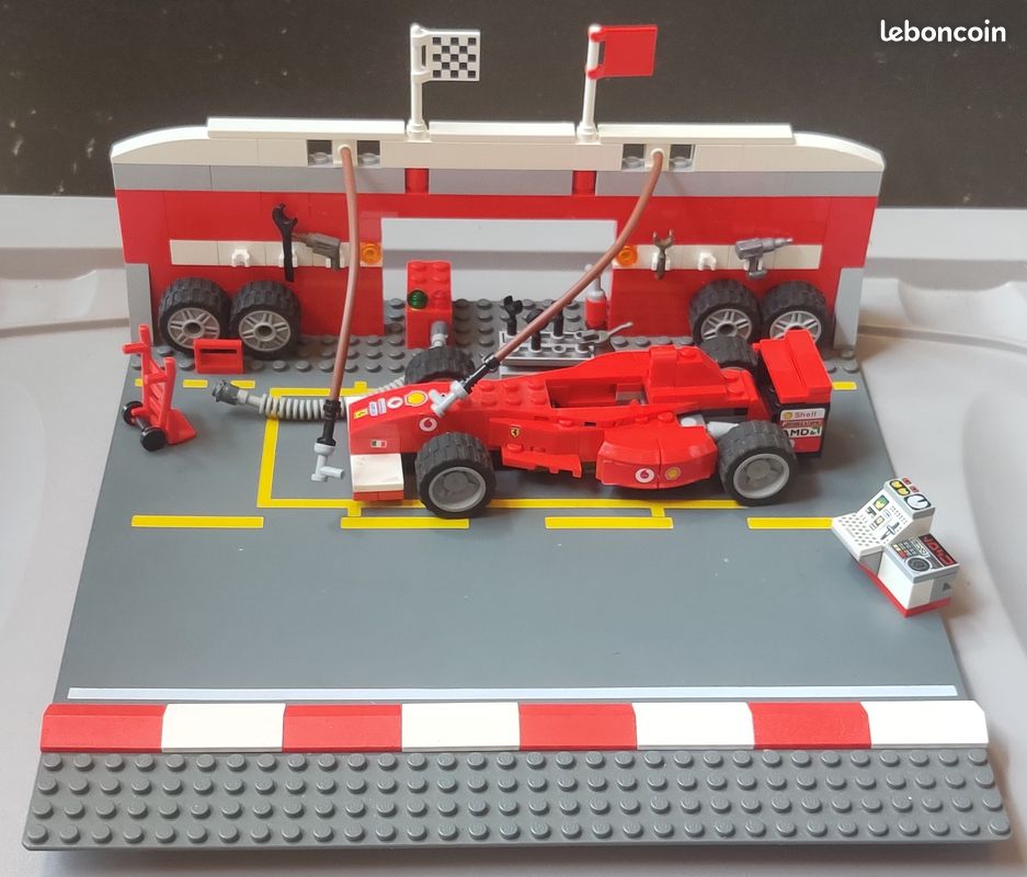 F1 Pit Stop Lego Ferrari 8375 LEGO Racers: Ferrari F1 Pit Set