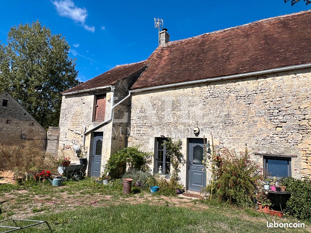 Maison 2 pièces 84 m² · à Putanges-le-Lac · 84 m² · 85 500 €