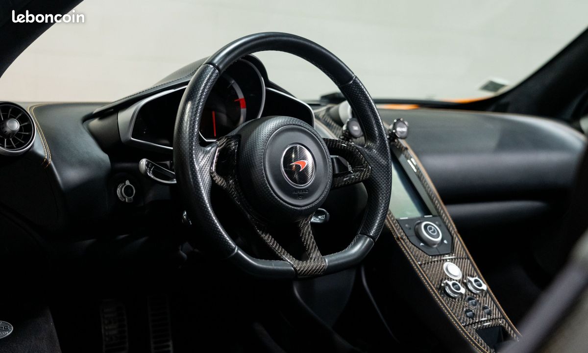 MCLAREN MP4-12C Spider V8 3.8 625 - FRANCAISE / Lift / Echapp. Sport / Carbone / Cuir étendu / Meridian / 1535EMOIS (image 27)